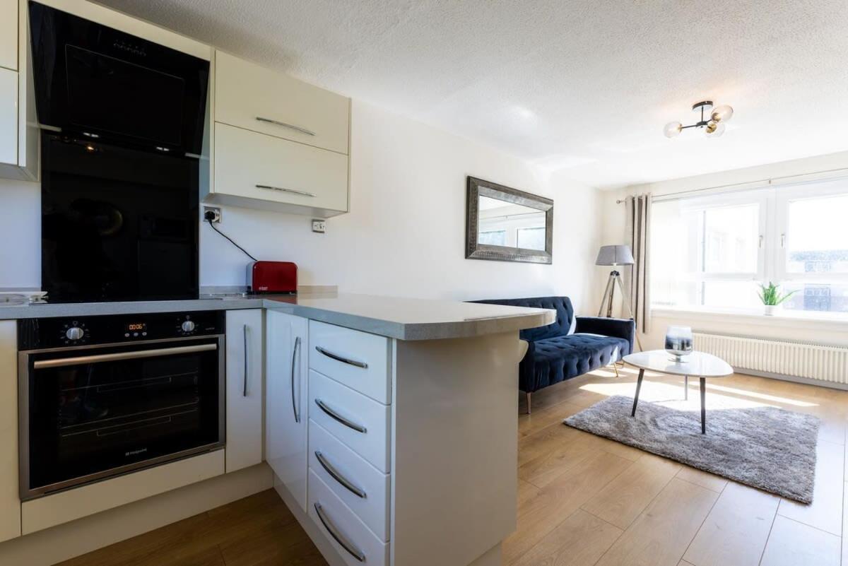 Stunning City Centre 1 Bed With Free Parking 글라스고 외부 사진